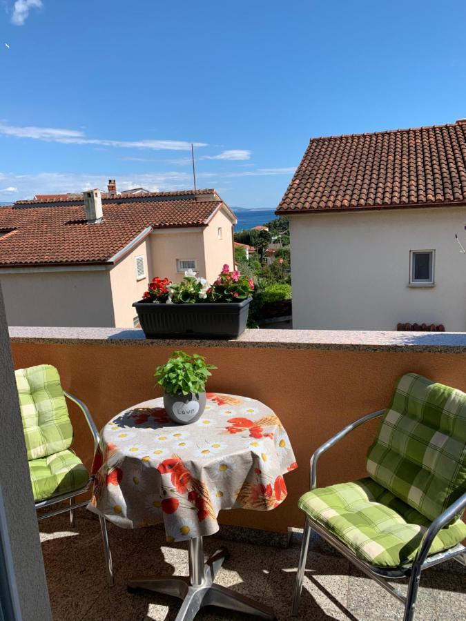 Apartment Close To Krk Town Centre Exterior photo